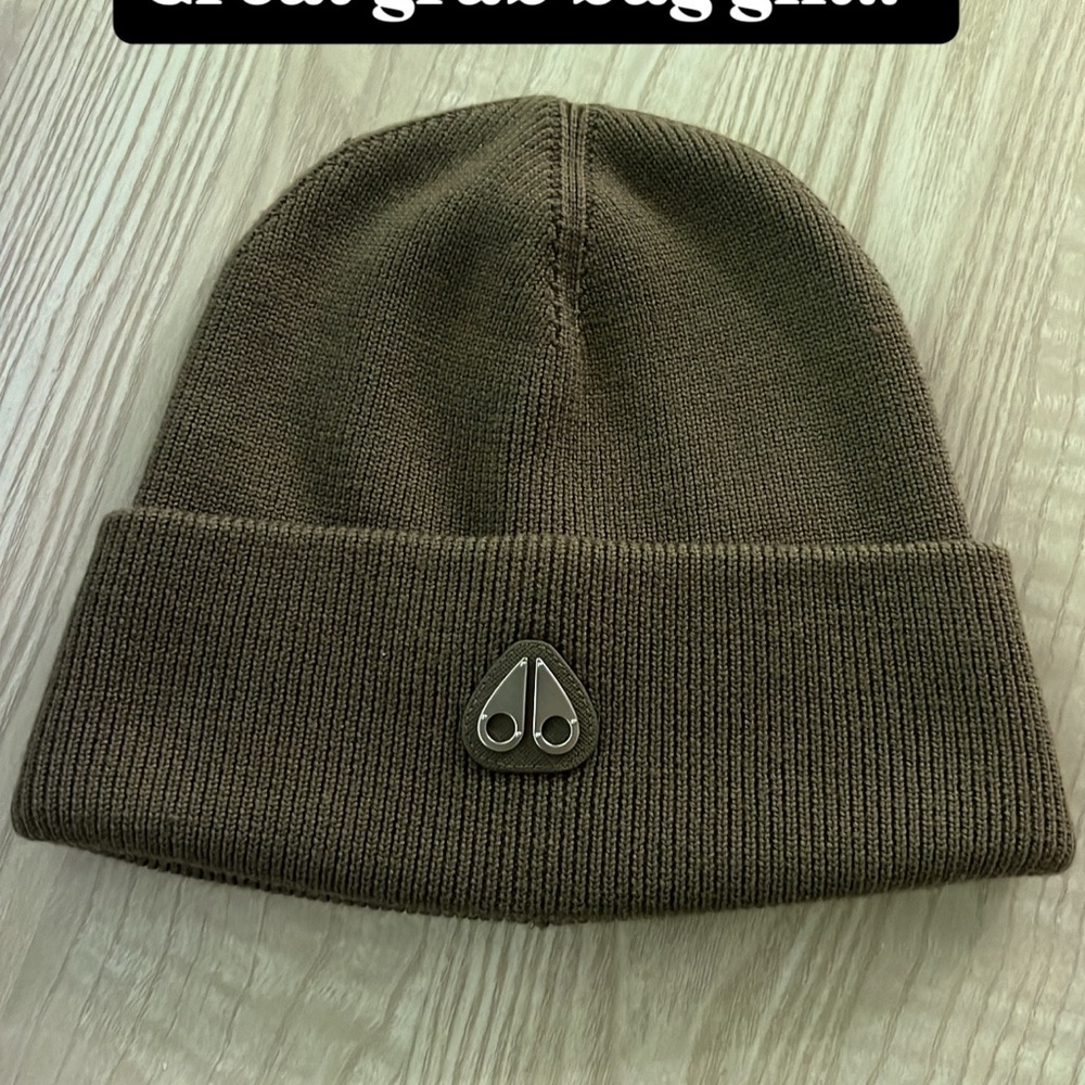 Moose Knuckles Olive Knit Beanie
